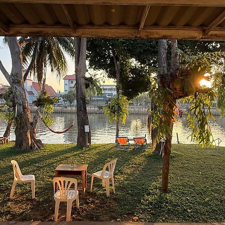 Ban Narai River Guesthouse Чіангмай Екстер'єр фото