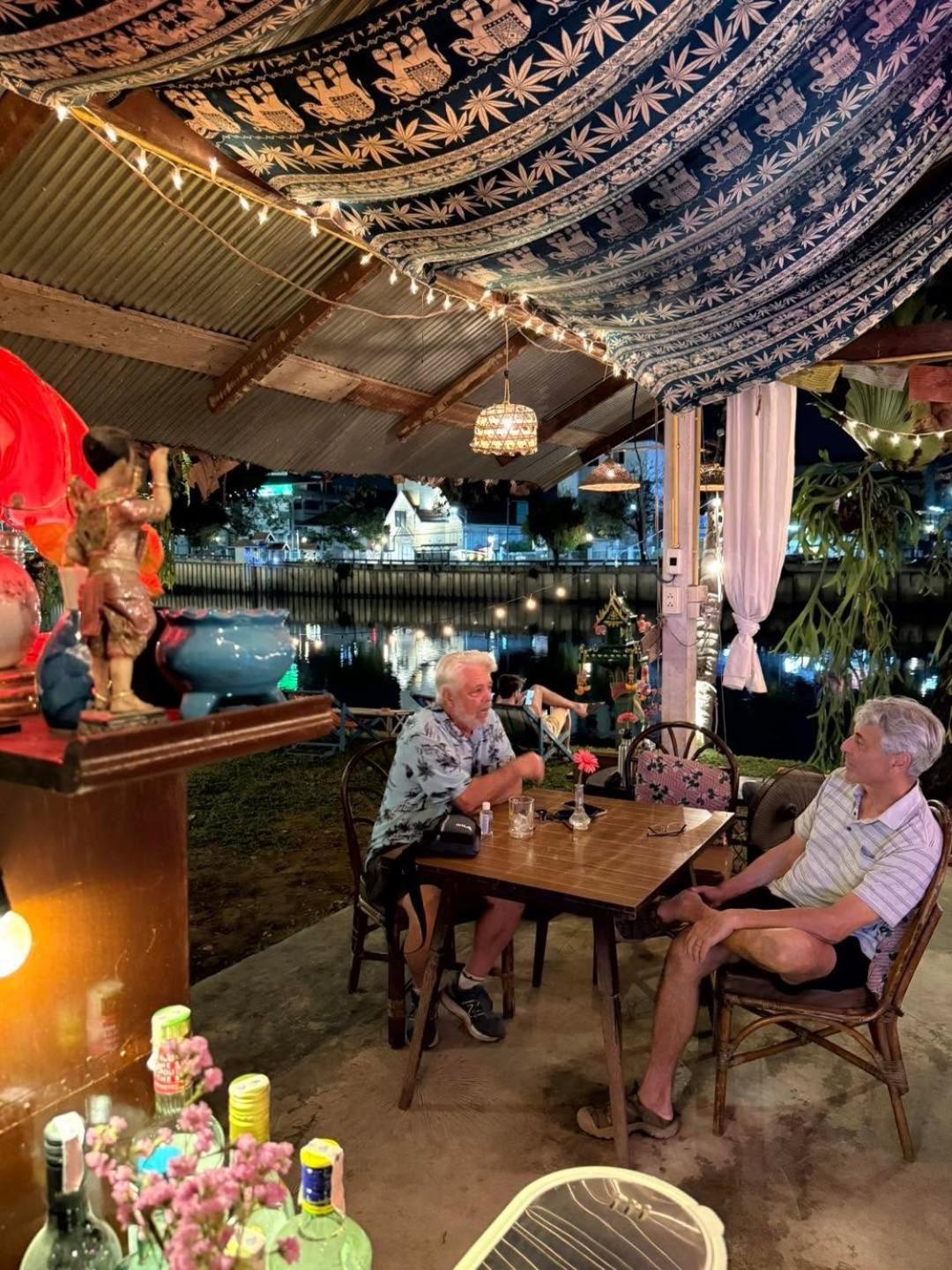 Ban Narai River Guesthouse Чіангмай Екстер'єр фото